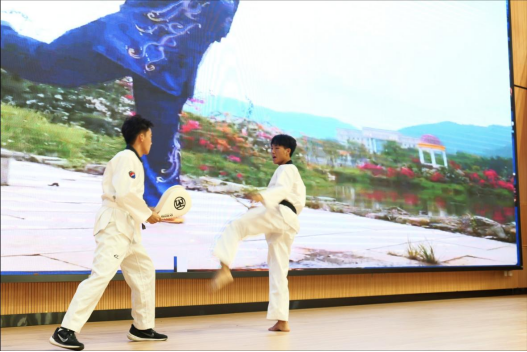 1725115866594699.png 1725115866594699.png